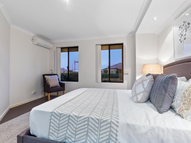 13 Bartlett Way, Canning Vale WA 6155