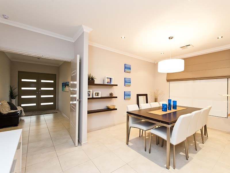 10 Fridayhill Drive, Southern River WA 6110