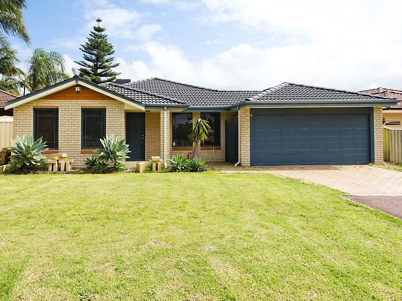 15 Ruby Avenue, Langford WA 6147