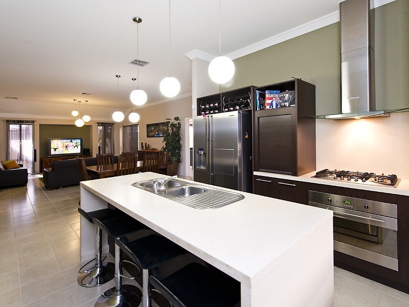 25 Gamenya Street, Canning Vale WA 6155