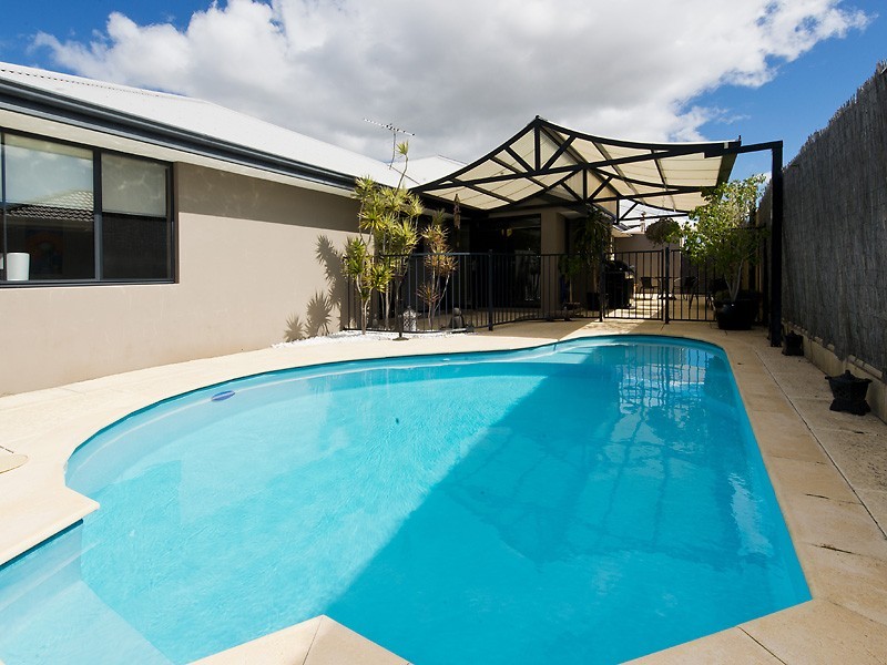 25 Gamenya Street, Canning Vale WA 6155