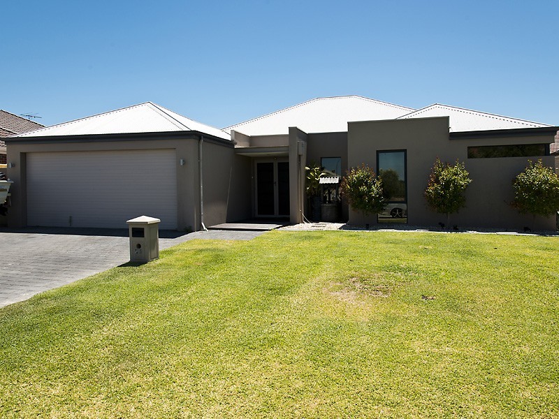 25 Gamenya Street, Canning Vale WA 6155