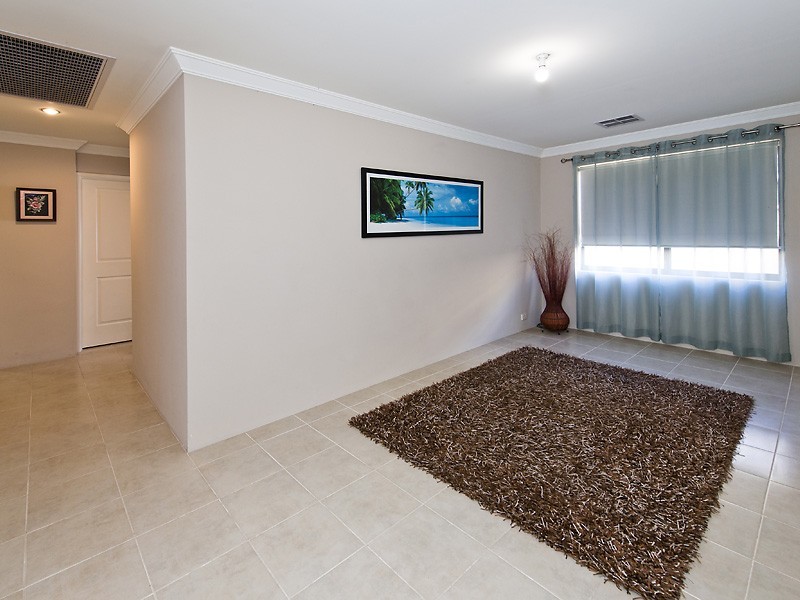 25 Gamenya Street, Canning Vale WA 6155