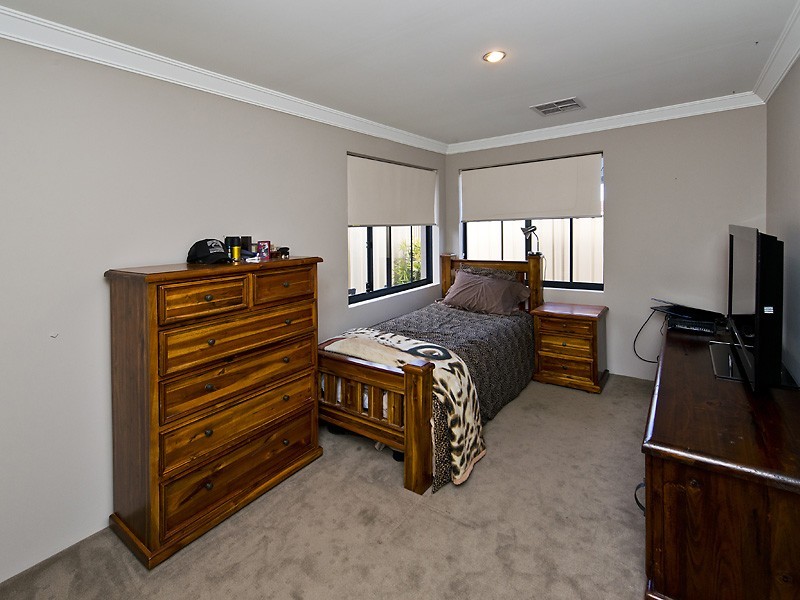 25 Gamenya Street, Canning Vale WA 6155