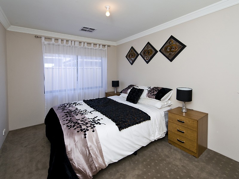 25 Gamenya Street, Canning Vale WA 6155