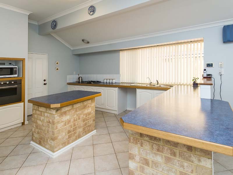 32 Jilakin Loop, Canning Vale WA 6155