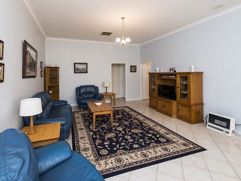 32 Jilakin Loop, Canning Vale WA 6155