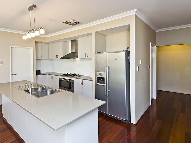 26 Munich Link, Piara Waters WA 6112