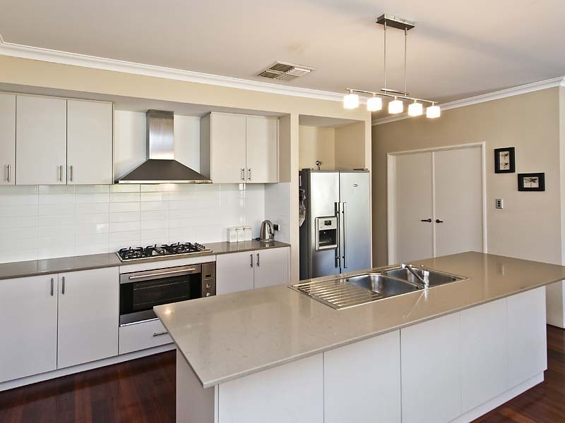 26 Munich Link, Piara Waters WA 6112