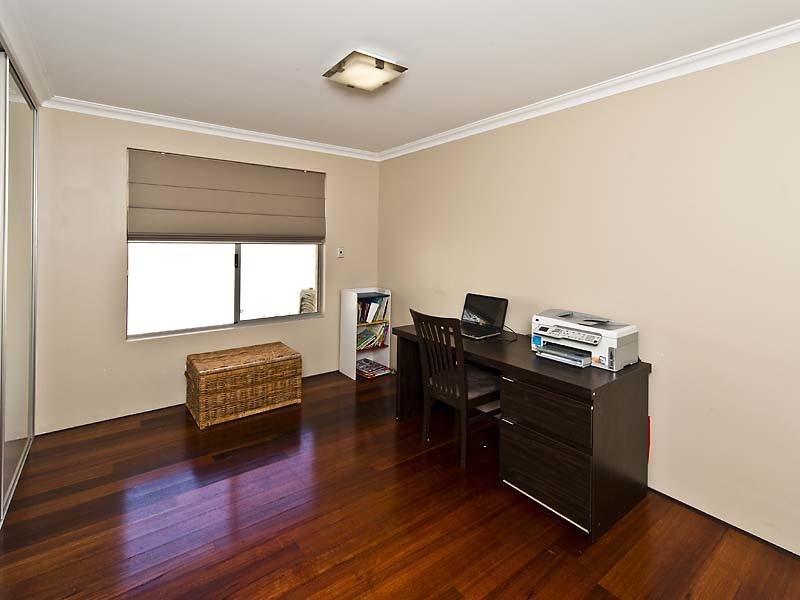 26 Munich Link, Piara Waters WA 6112