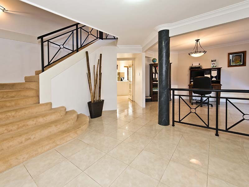 4 Prior Close, Canning Vale WA 6155
