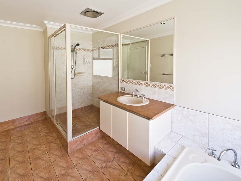 4 Prior Close, Canning Vale WA 6155