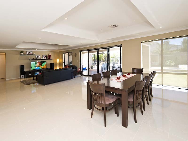 5 Caversham Bend, Southern River WA 6110