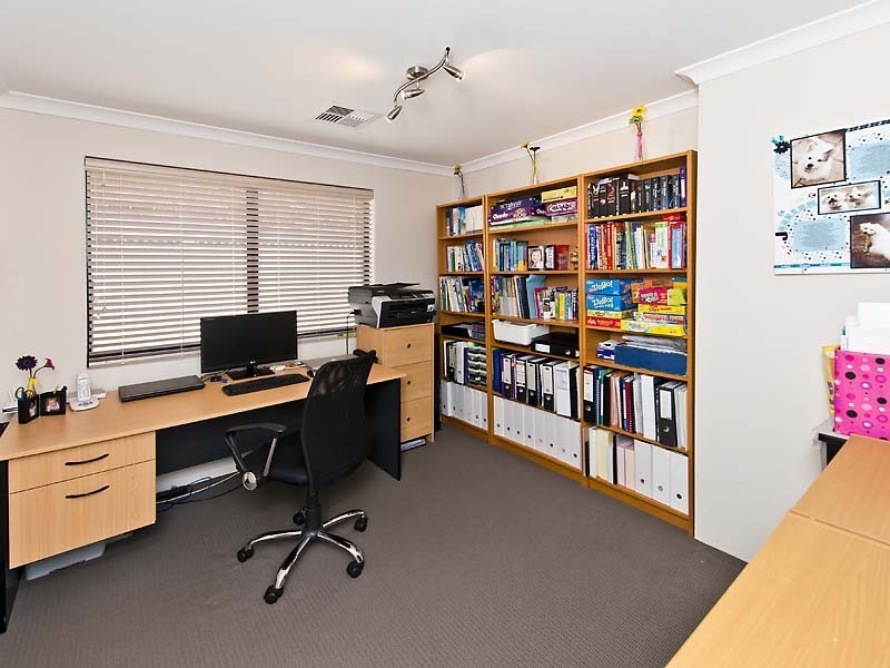 5 Caversham Bend, Southern River WA 6110