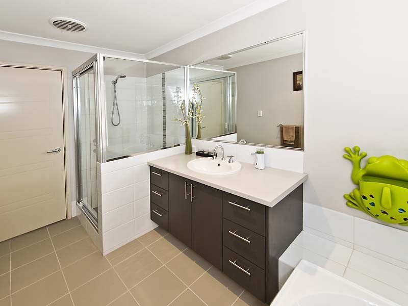 5 Caversham Bend, Southern River WA 6110