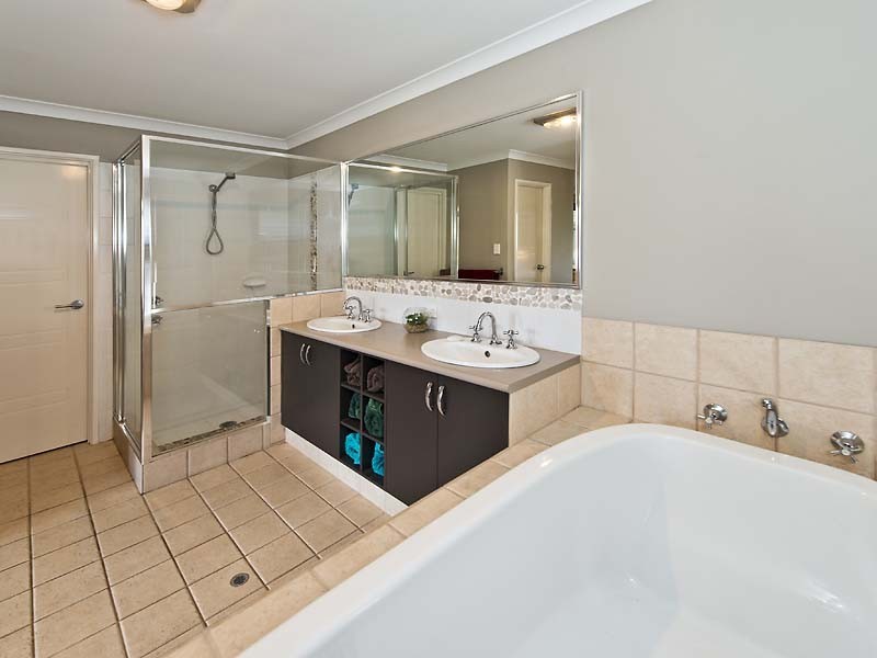 70 Daleford Way, Southern River WA 6110