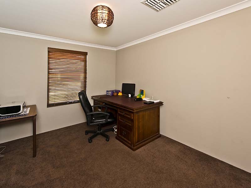 70 Daleford Way, Southern River WA 6110