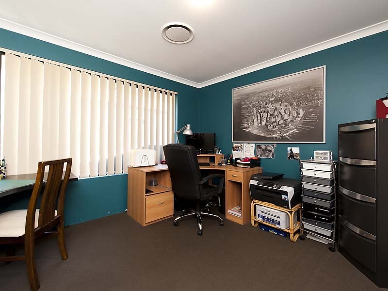 31 Magdalen Loop, Piara Waters WA 6112