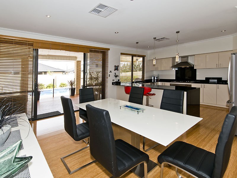 13 Hedgerow Gardens, Southern River WA 6110