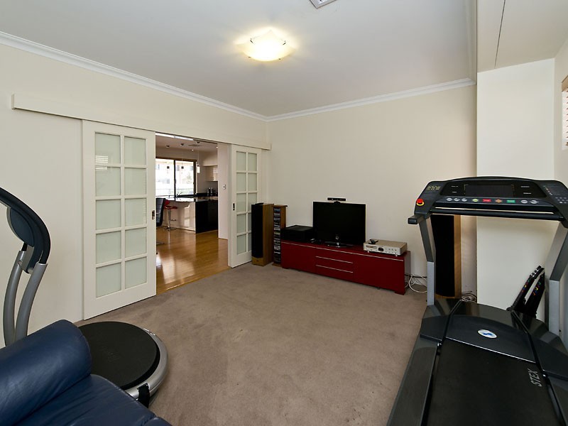 13 Hedgerow Gardens, Southern River WA 6110