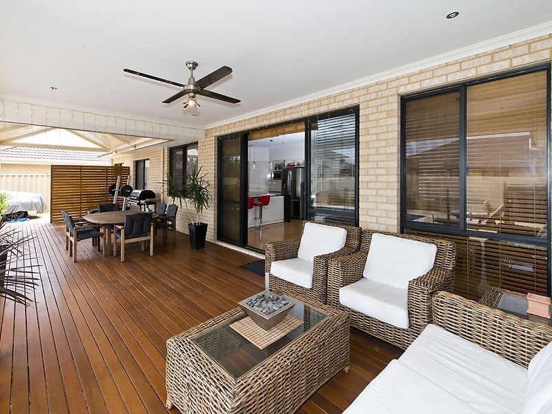 13 Hedgerow Gardens, Southern River WA 6110