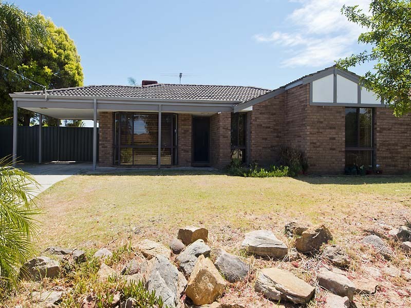 15 Shamrock Way, Huntingdale WA 6110
