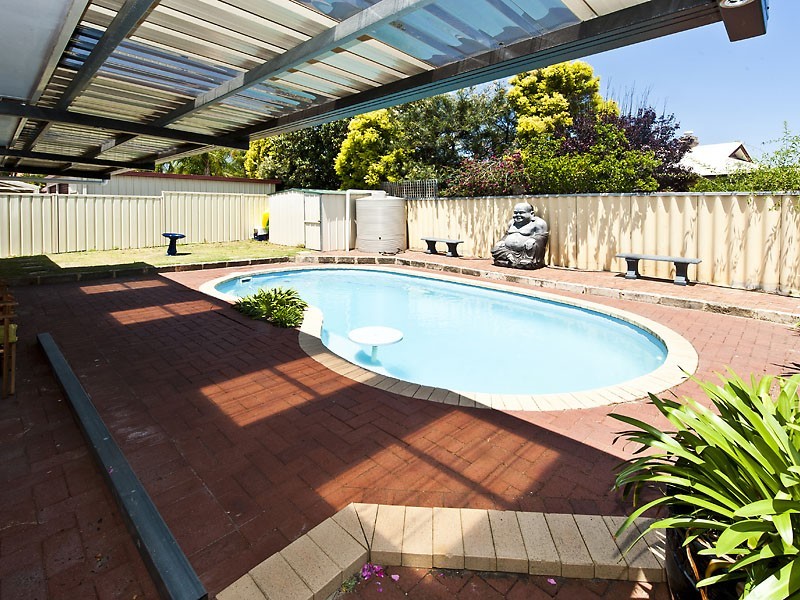 17 Chesham Mews, Canning Vale WA 6155