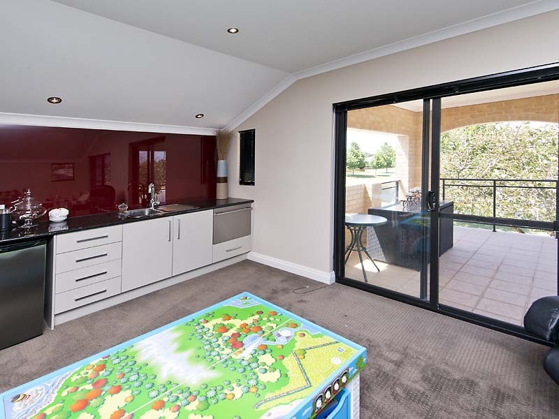 29 Lexington Avenue, Canning Vale WA 6155