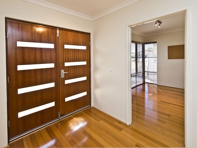 7 Greentree Drive, Southern River WA 6110