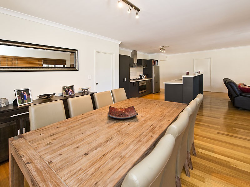 7 Greentree Drive, Southern River WA 6110