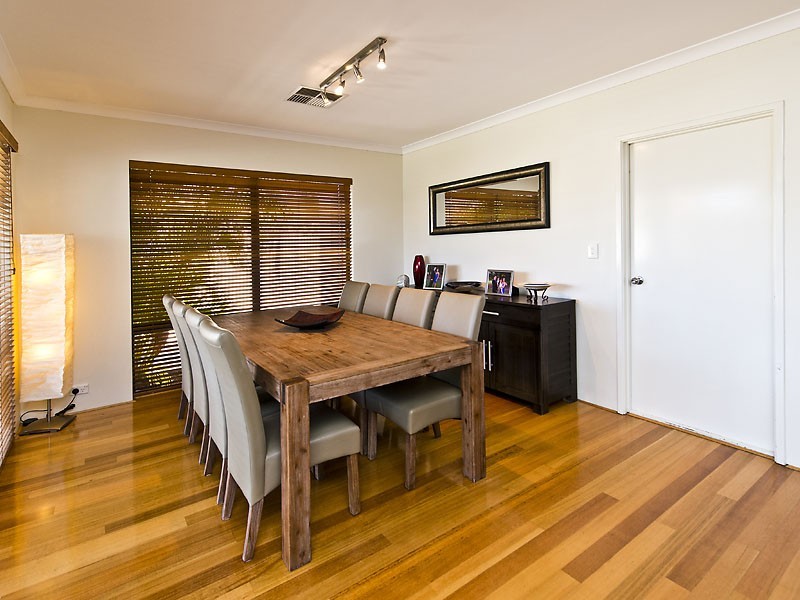 7 Greentree Drive, Southern River WA 6110