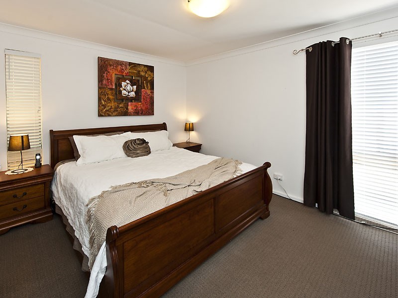 26 Ailsworth Court, Thornlie WA 6108