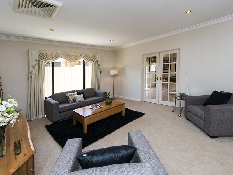 55 Central Park Avenue, Canning Vale WA 6155