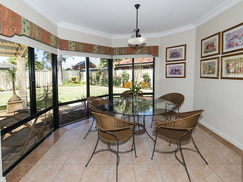 55 Central Park Avenue, Canning Vale WA 6155