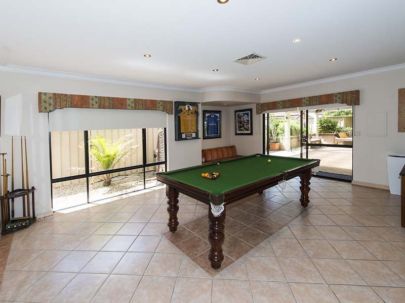 55 Central Park Avenue, Canning Vale WA 6155