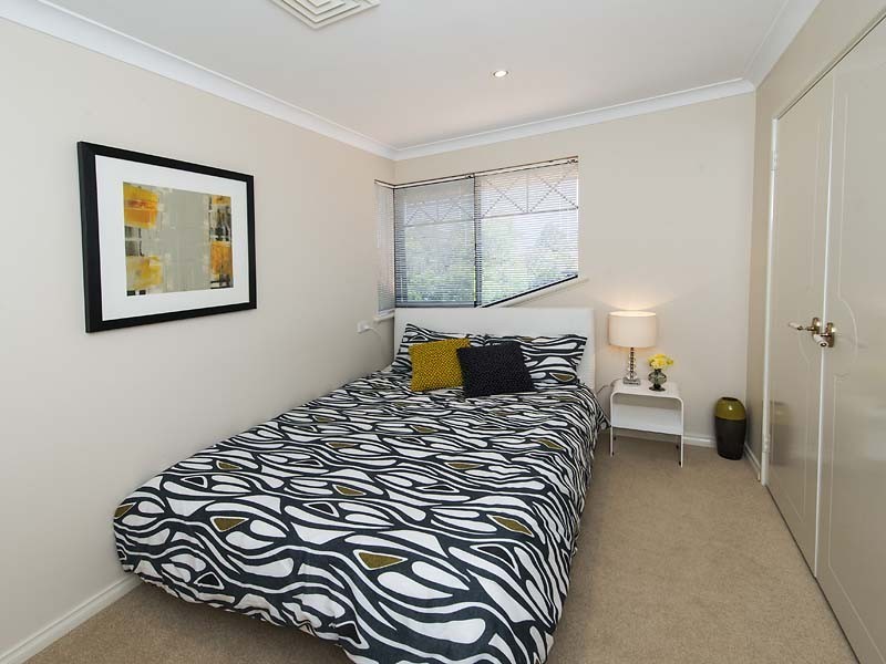 55 Central Park Avenue, Canning Vale WA 6155