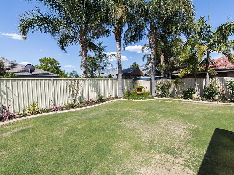 55 Central Park Avenue, Canning Vale WA 6155