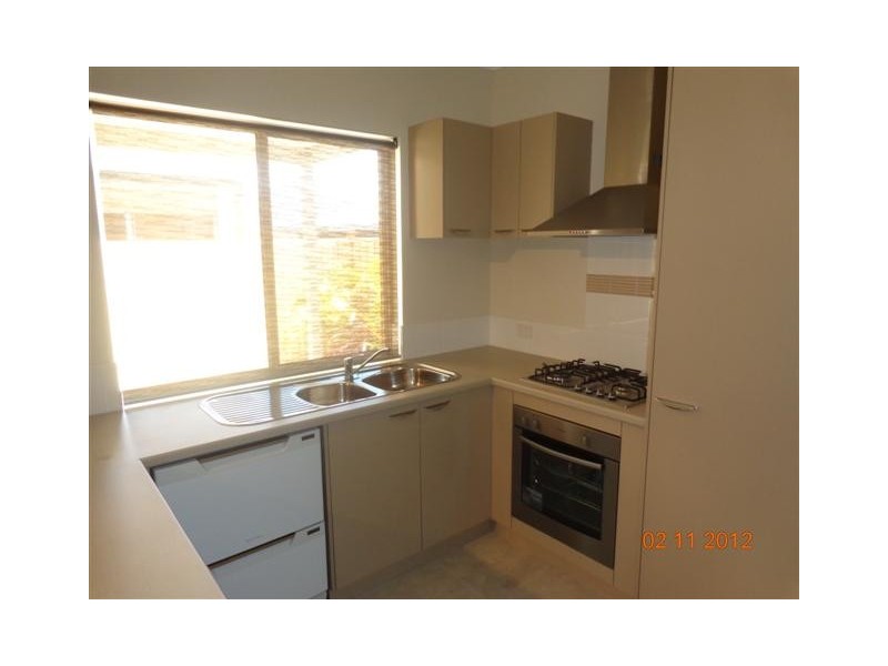 4/18 Flynn Street, Canning Vale WA 6155