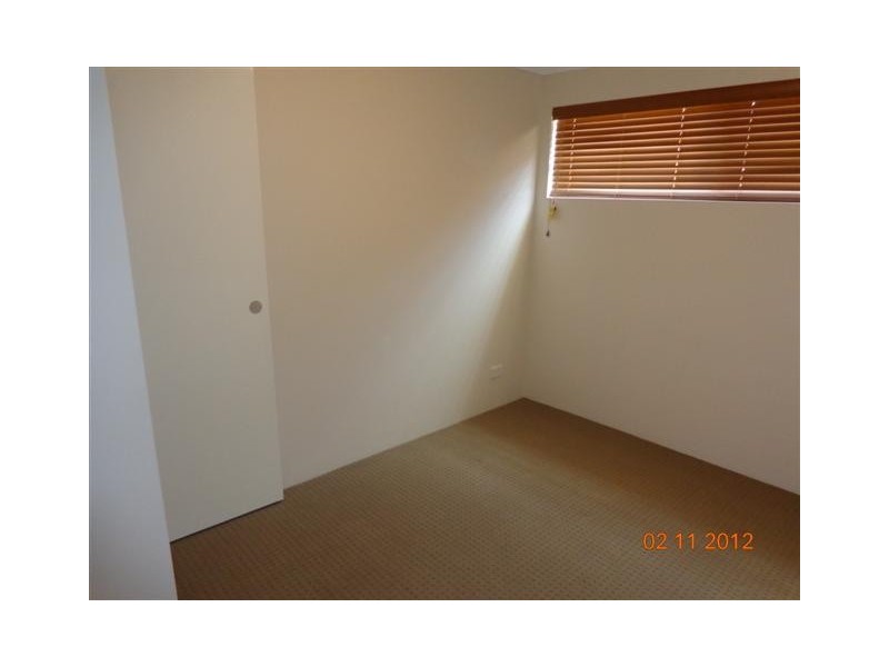 4/18 Flynn Street, Canning Vale WA 6155