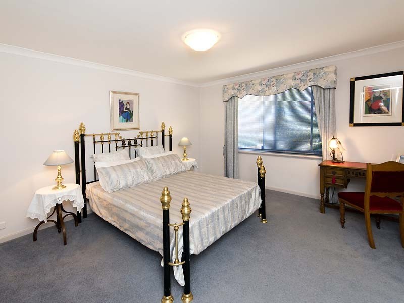 6 Sanctuary Avenue, Canning Vale WA 6155