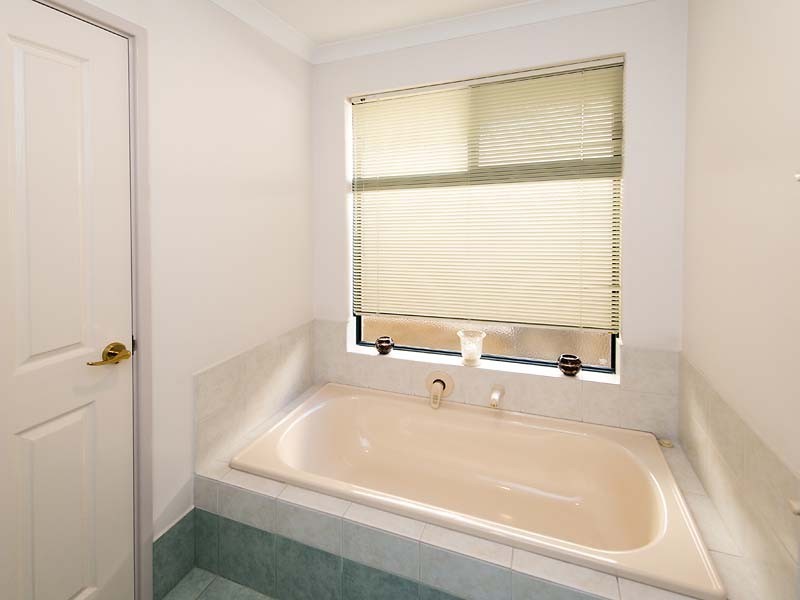 6 Sanctuary Avenue, Canning Vale WA 6155