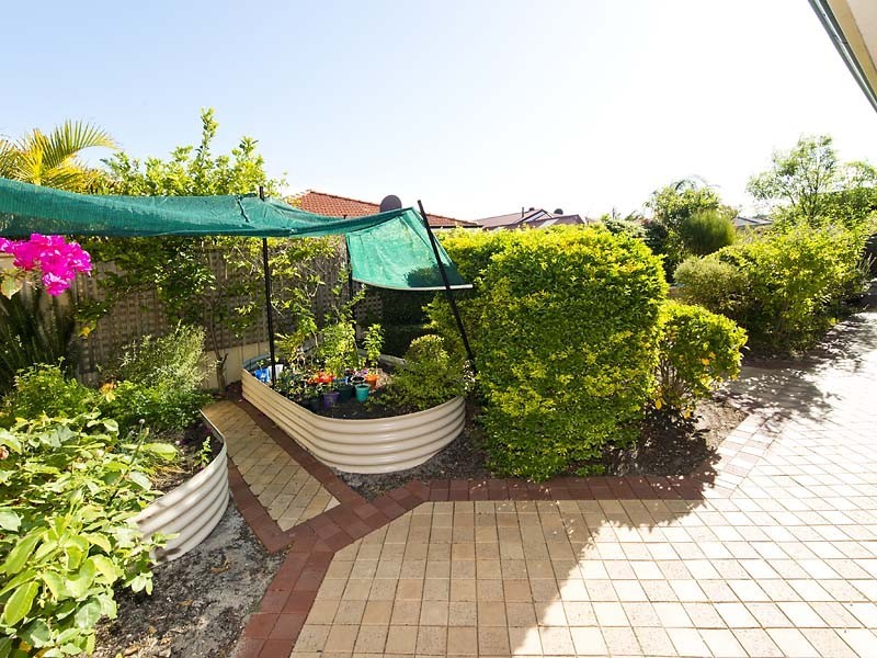 6 Sanctuary Avenue, Canning Vale WA 6155