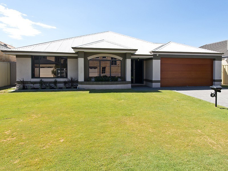 5 Batsford Way, Canning Vale WA 6155