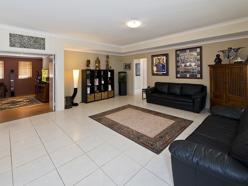 5 Batsford Way, Canning Vale WA 6155