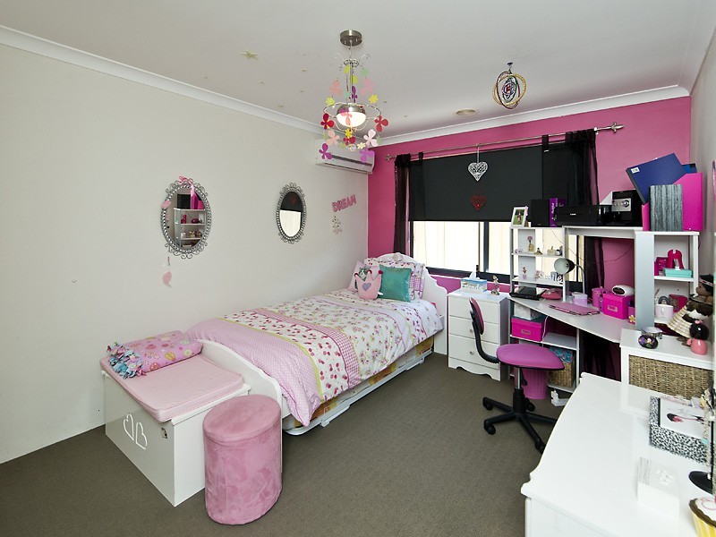 5 Batsford Way, Canning Vale WA 6155