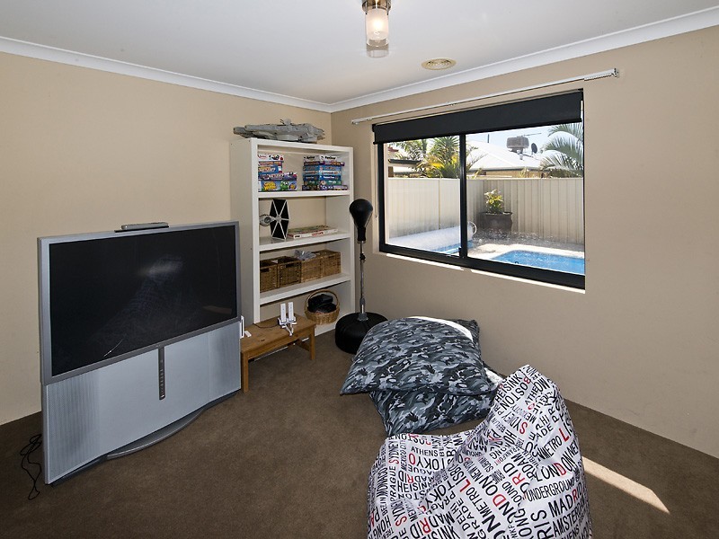 5 Batsford Way, Canning Vale WA 6155