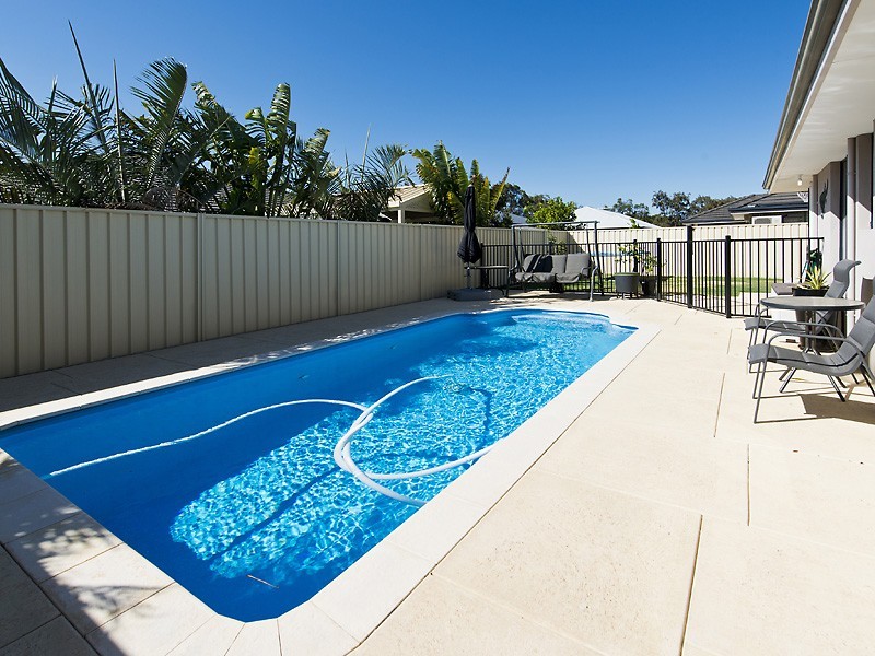 5 Batsford Way, Canning Vale WA 6155
