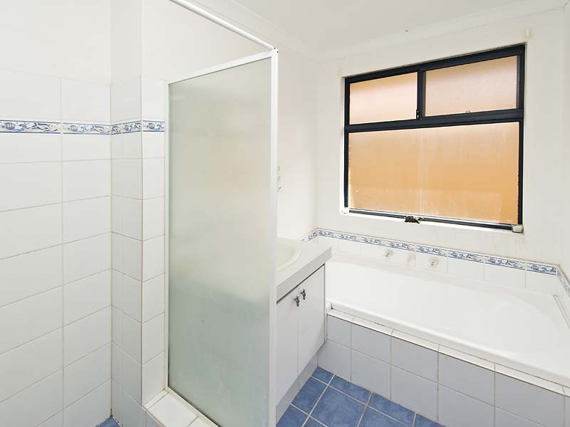 83 St John Road, Wattle Grove WA 6107