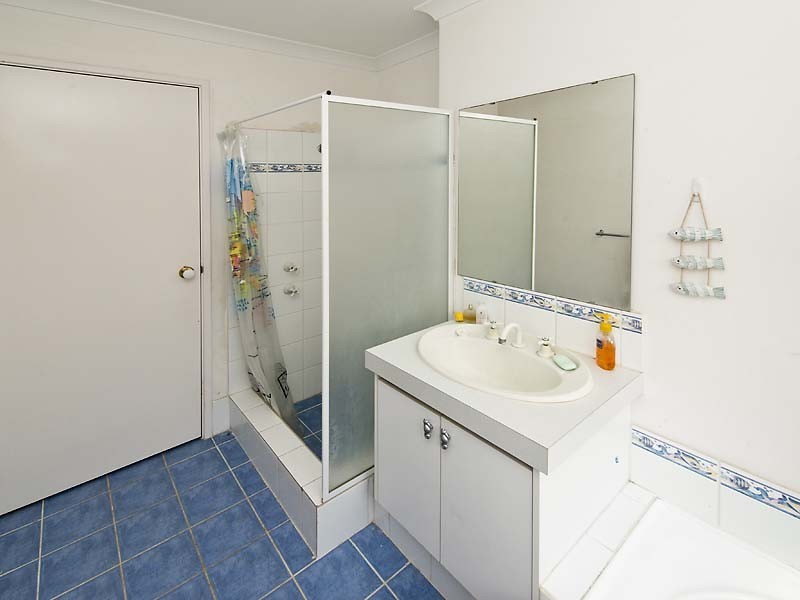 83 St John Road, Wattle Grove WA 6107