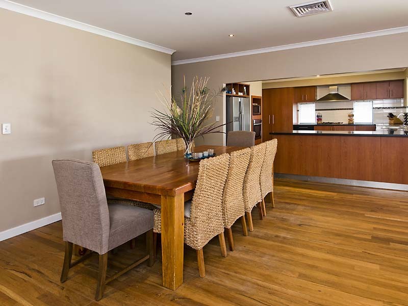 10 Dublin Lane, Canning Vale WA 6155